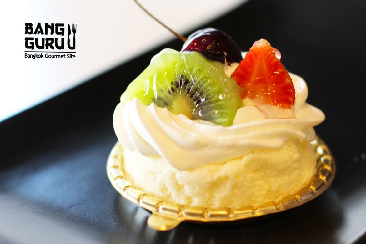 フレッシュフルーツチーズケーキ